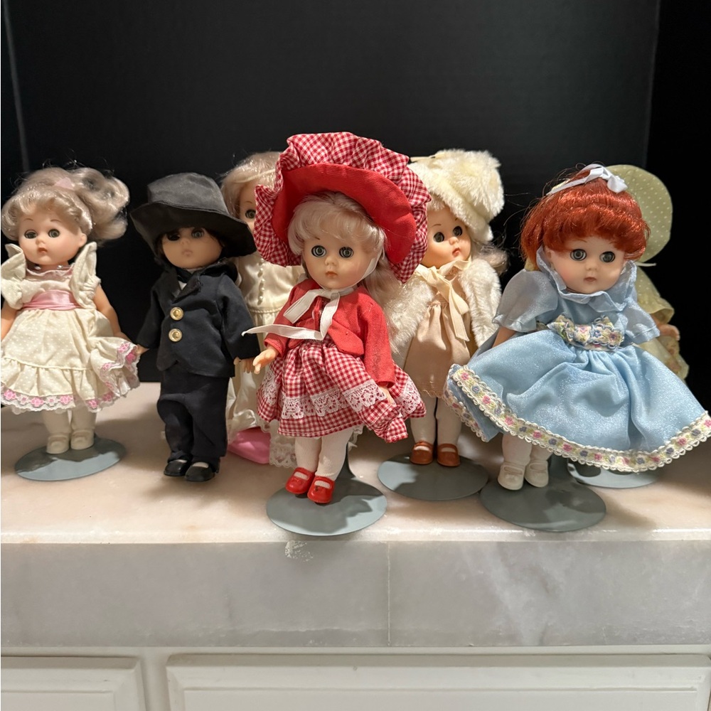 Vintage Lot of 7 Vogue Ginny Dolls Blonde Brunette Ginger With Stands 1980’s